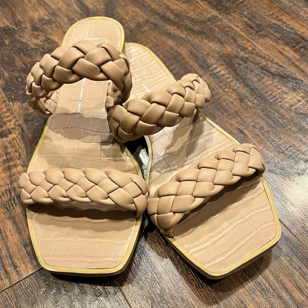 Dolce vita sandals
